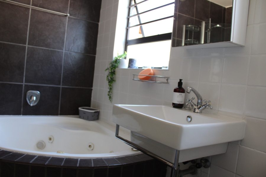 5 Bedroom Property for Sale in Canals Eastern Cape